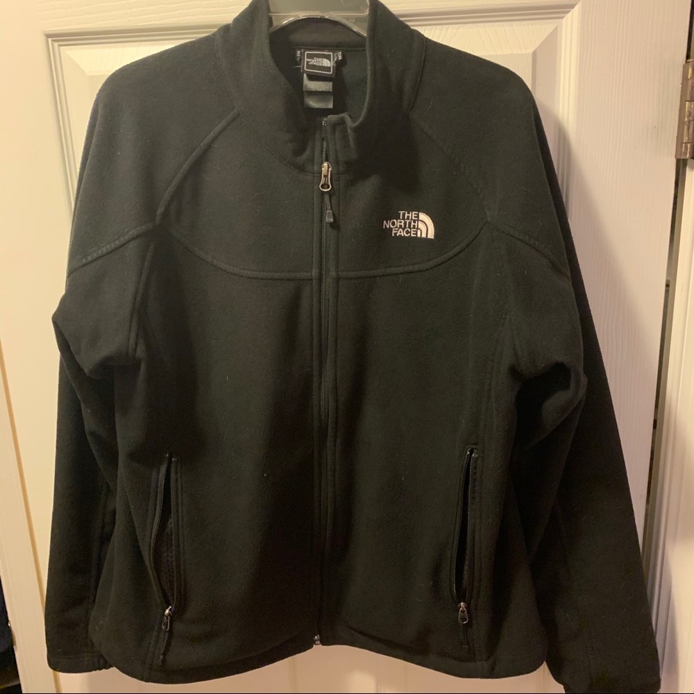 Women’s XL Black North Face Fleece.